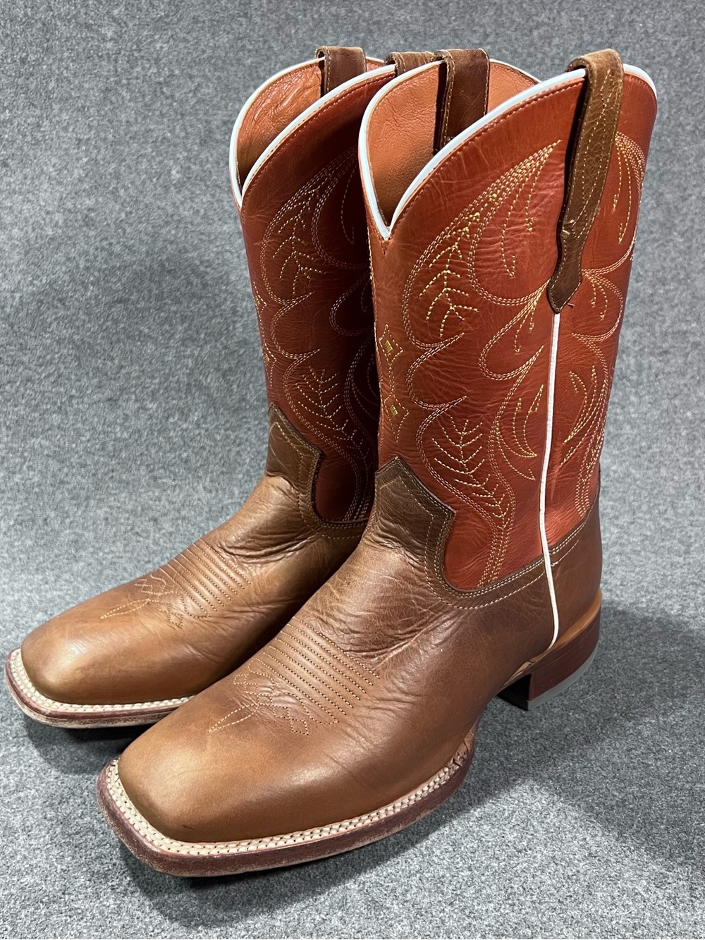 Cody James Men’s Upper Two Tone Western Boots - Broad Square Toe Size 8.5 D